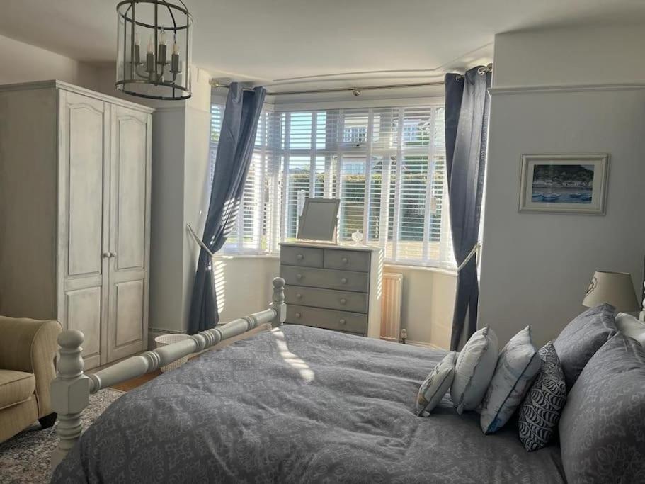 Blue Anchor House - Seaview, Hot Tub Apartments Exterior foto